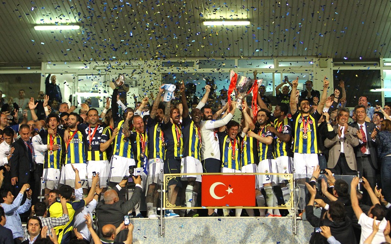 Tiểu sử Fenerbahçe (1907) Chim hoàng yến của Thổ Nhĩ Kỳ 2 vô địch Cúp bóng đá Thổ Nhĩ Kỳ Ziraat 2012-2013