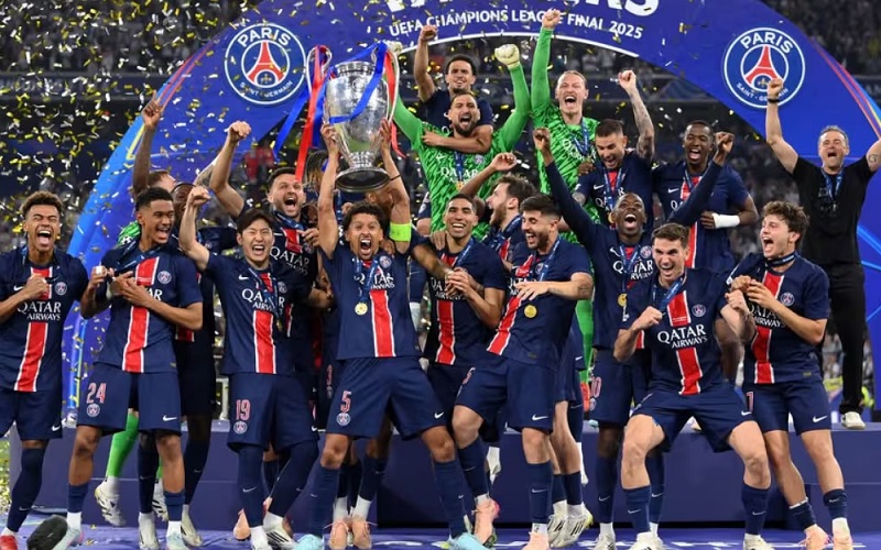 PSG bùng nổ