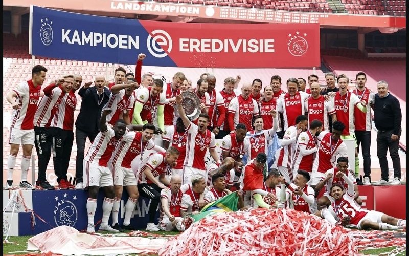 Tiểu sử Ajax Amsterdam (1956): Thành tích và sự nghiệp 2 Vô địch giải Eredivisie